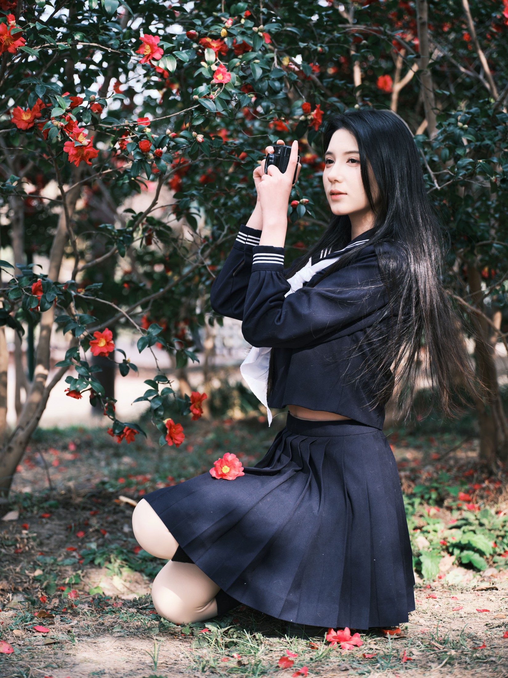 图片[3] - Enyyyn - 《拍山茶花的少女》[25P] - 机器猫次元 - 机器猫次元