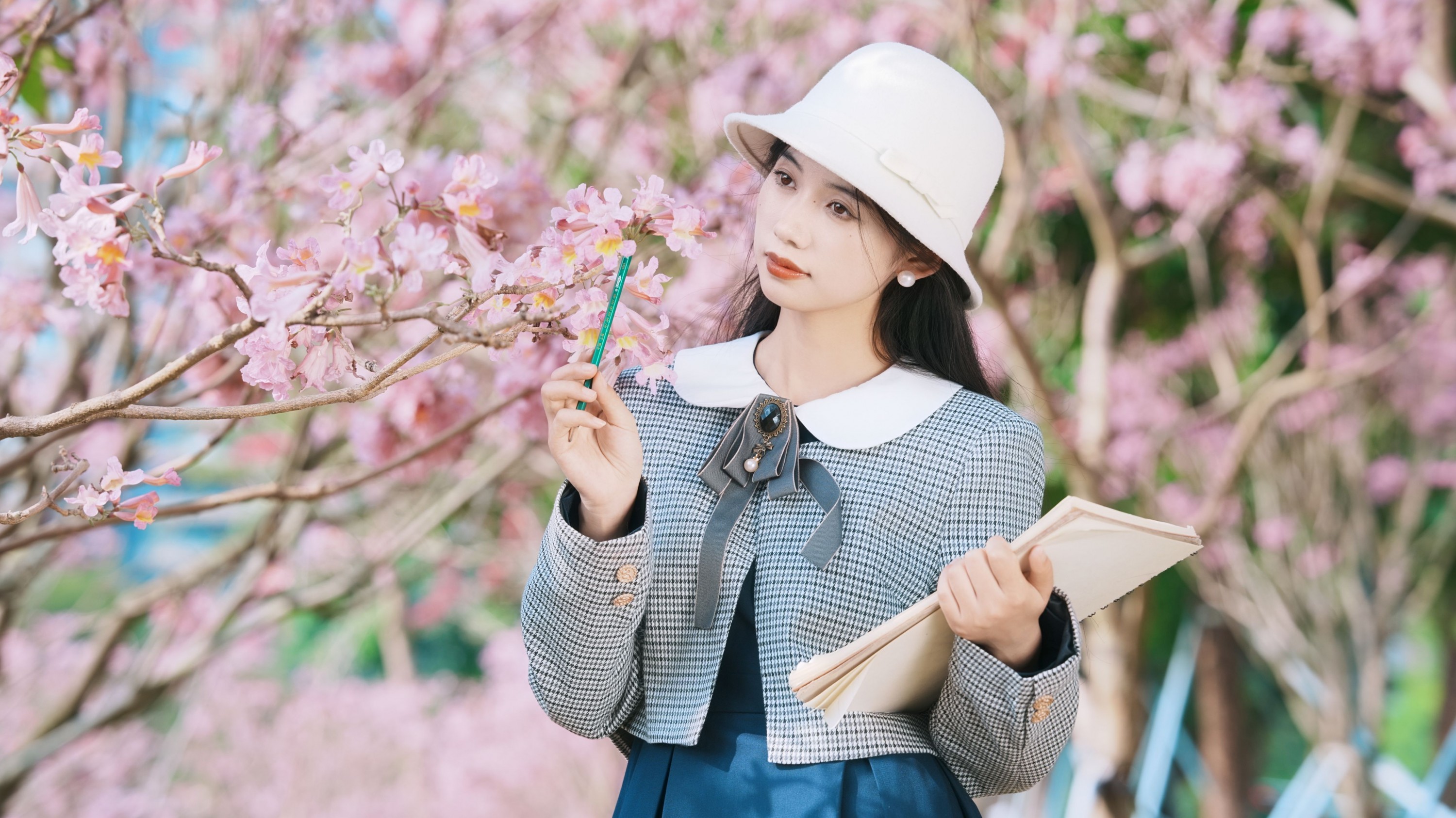 图片[1] - 欧阳明慧 - 《春天的粉色浪漫》[21P] - 机器猫次元 - 机器猫次元