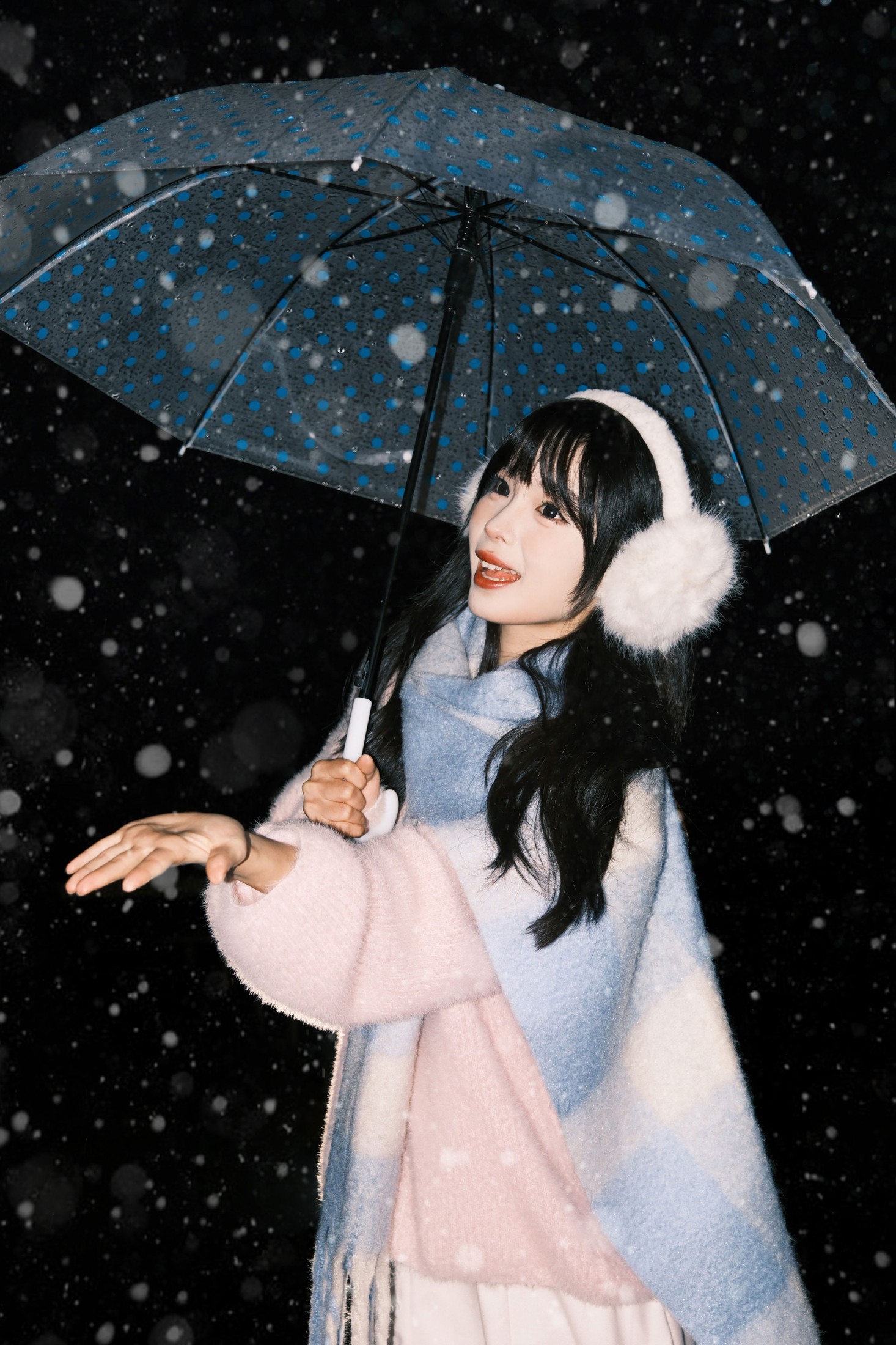 图片[1] - 四月泡芙 - 《我在细雨里漫游》[9P] - 机器猫次元 - 机器猫次元