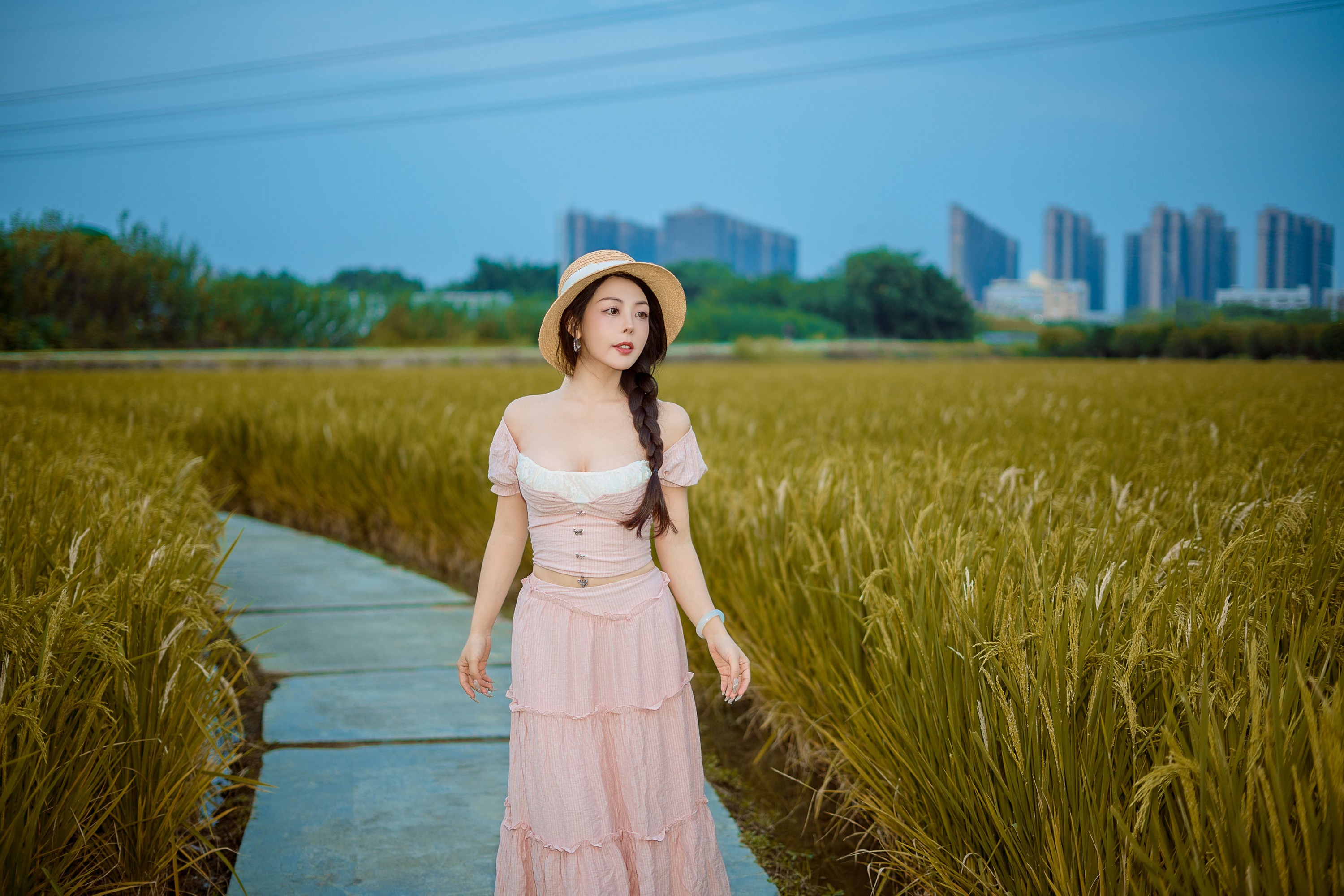 图片[1] - 米妮爱美丽 - 《在希望的田野上》[21P] - 机器猫次元 - 机器猫次元
