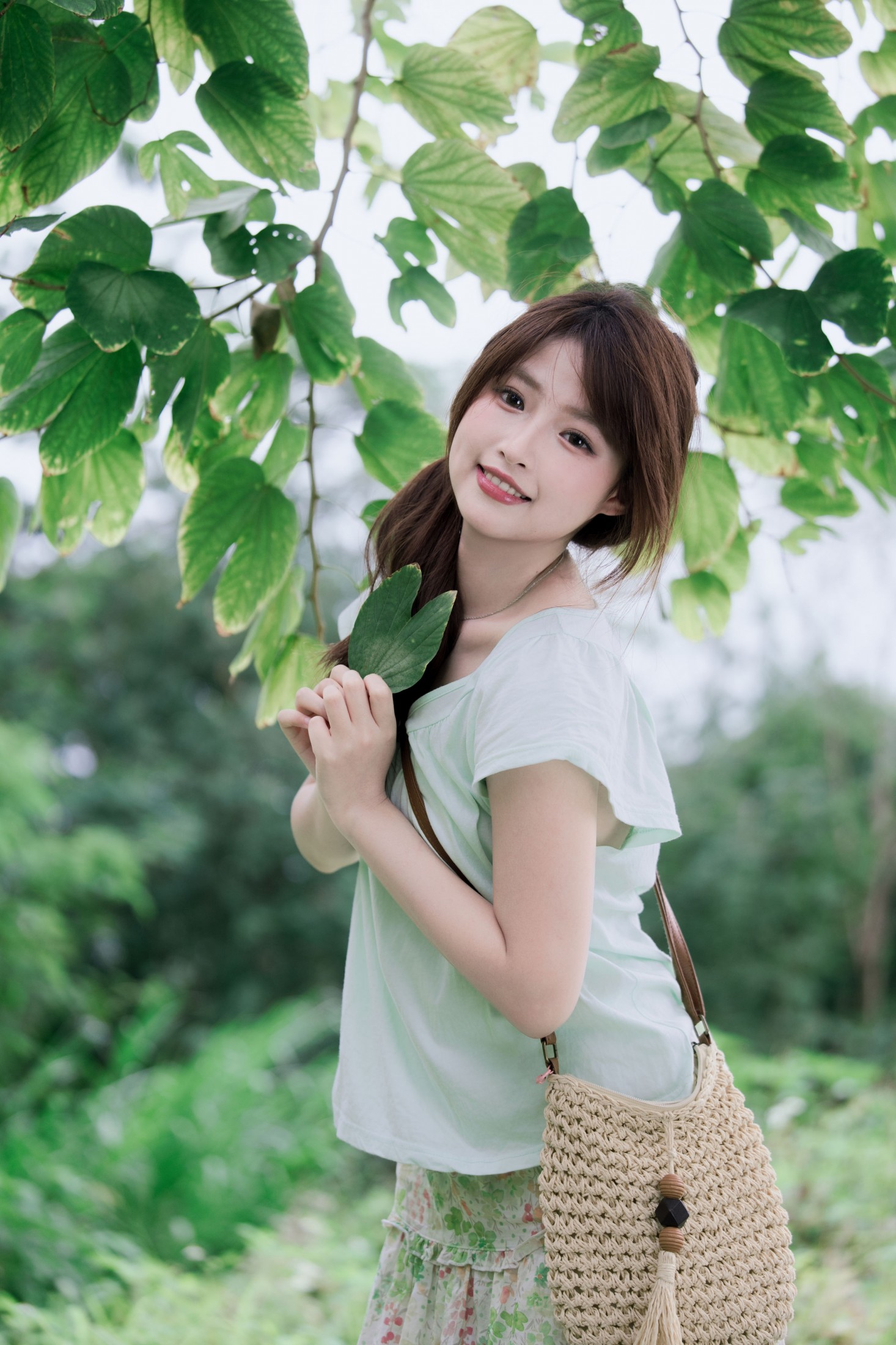 图片[2] - 甜甜很开心 - 《一组自带温柔滤镜的森系写真》[33P] - 机器猫次元 - 机器猫次元