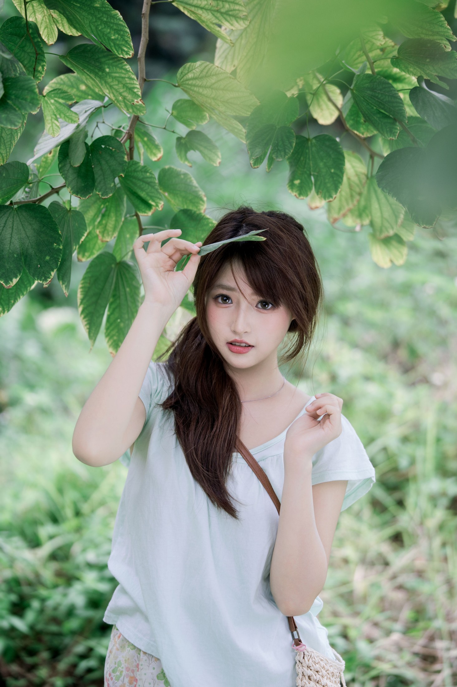 图片[1] - 甜甜很开心 - 《一组自带温柔滤镜的森系写真》[33P] - 机器猫次元 - 机器猫次元