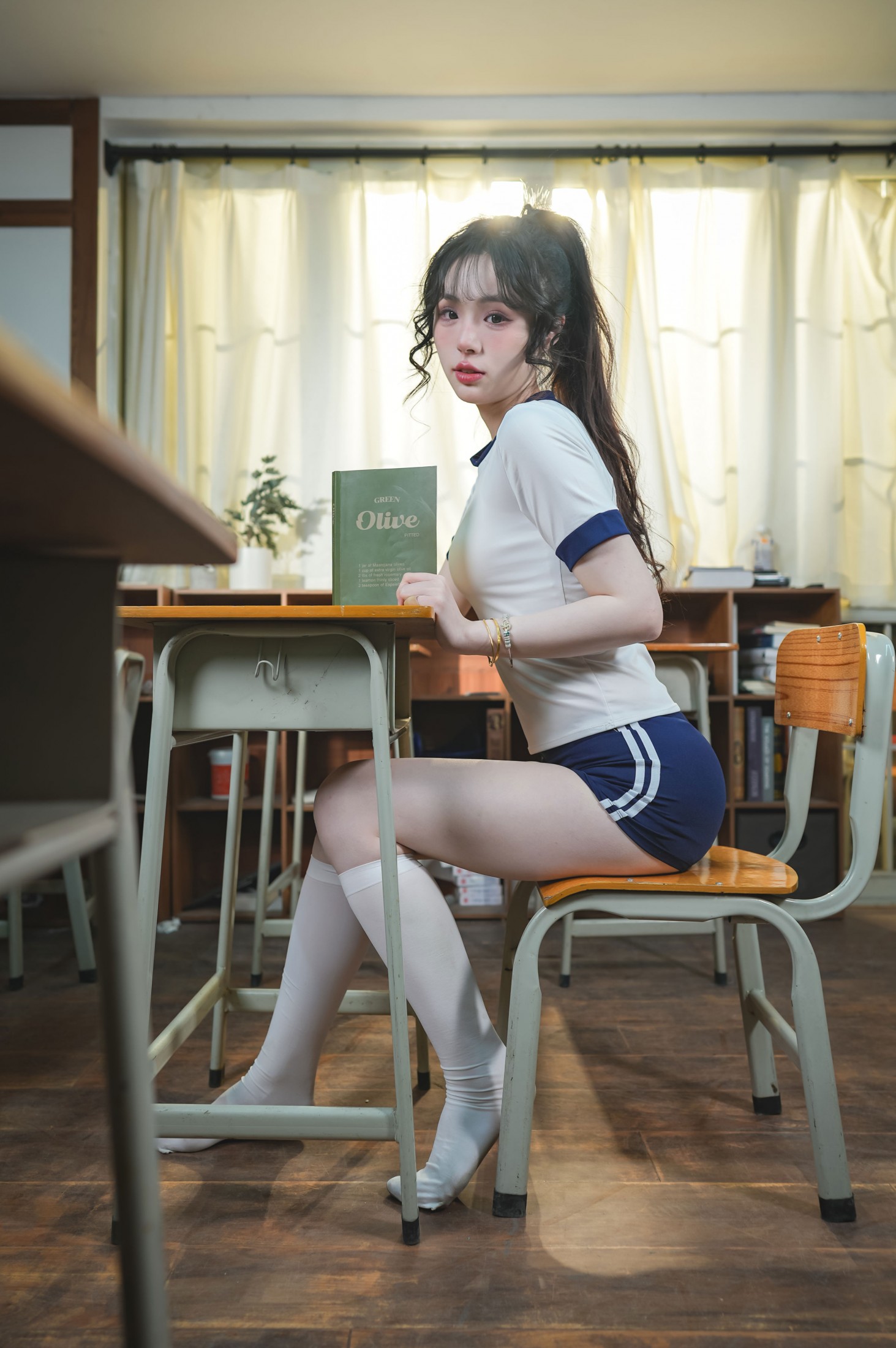 图片[3] - 是糖醋小排骨呀 - 《青春不散场，教室里的体操服少女》[11P] - 机器猫次元 - 机器猫次元