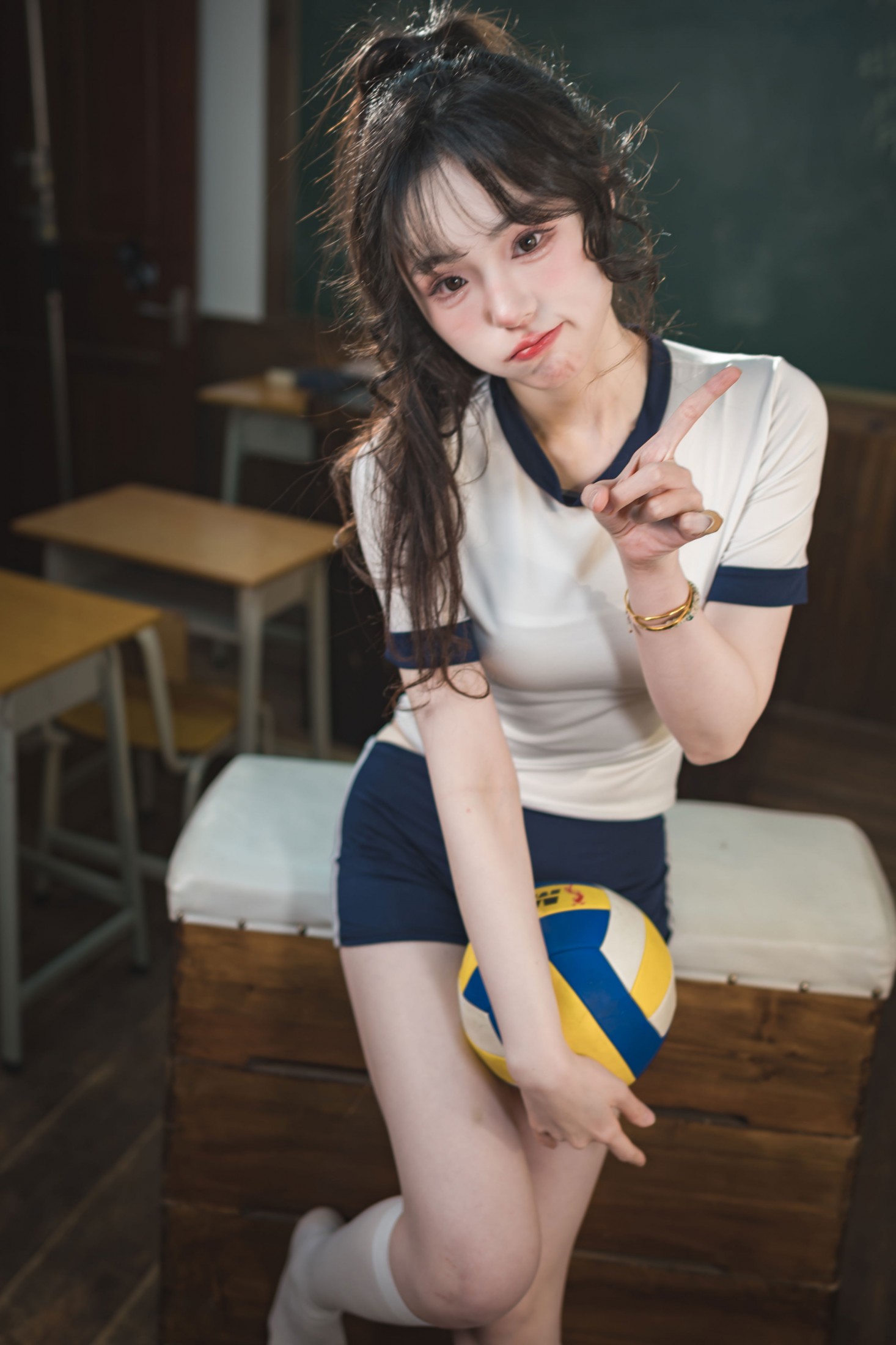 图片[7] - 是糖醋小排骨呀 - 《青春不散场，教室里的体操服少女》[11P] - 机器猫次元 - 机器猫次元