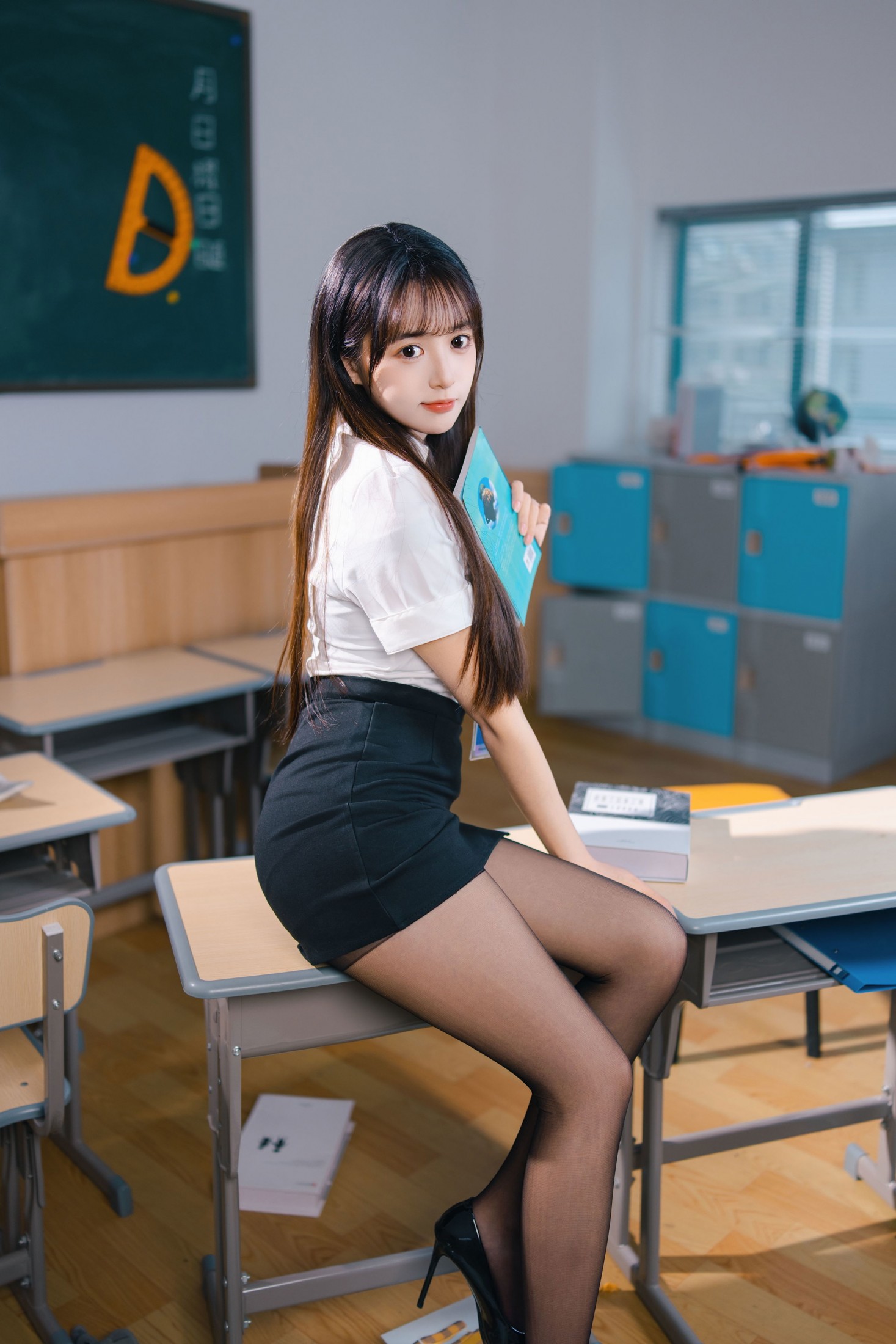 图片[4] - 小亿 - 《万万老师》[19P] - 机器猫次元 - 机器猫次元