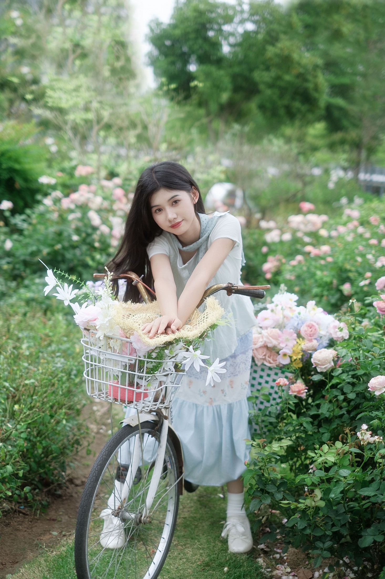 图片[2] - 欧阳明慧 - 《花海里的“白月光”，这一眼太绝了！》[22P] - 机器猫次元 - 机器猫次元