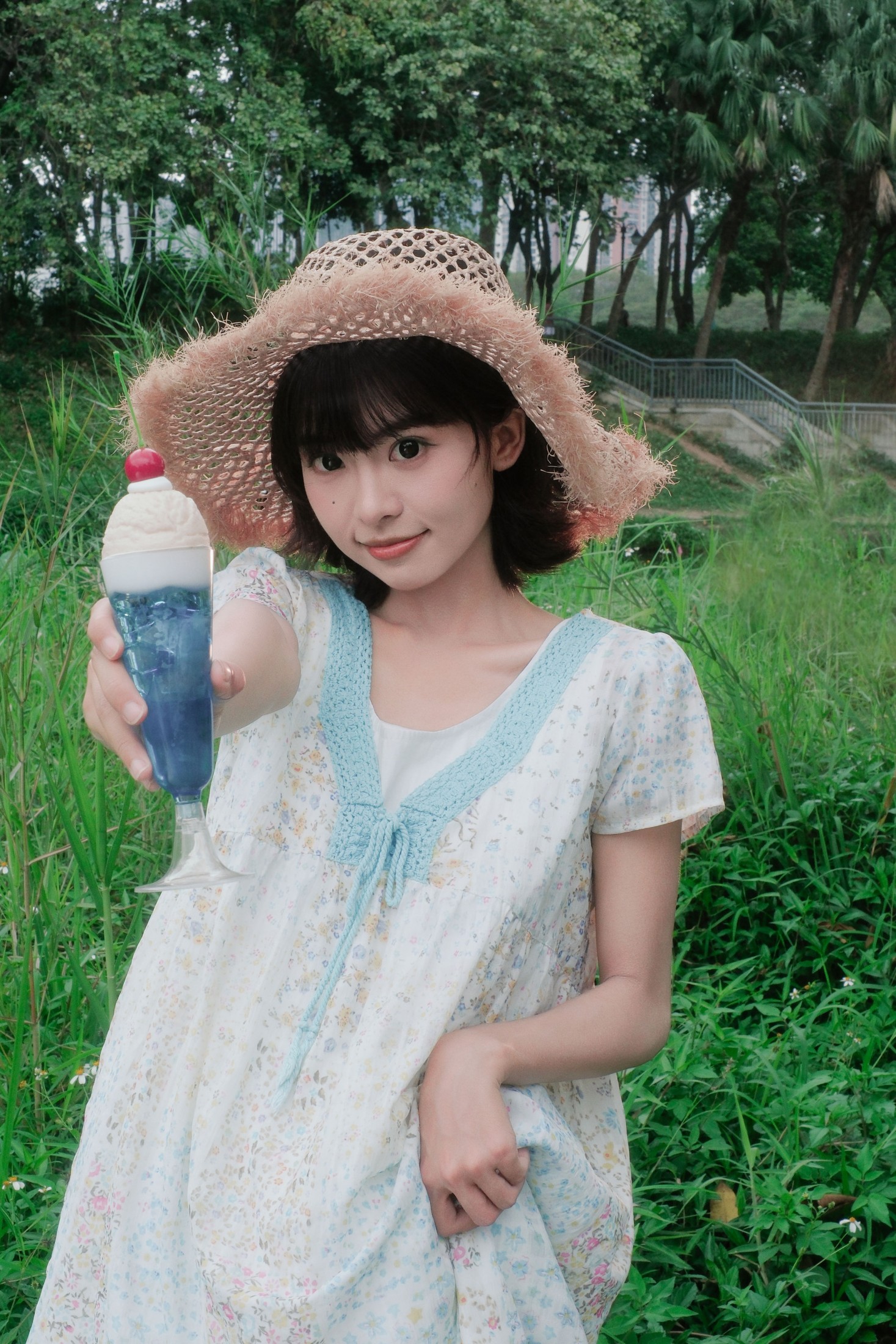 图片[1] - 暗中讨饭 - 《夏日的浪漫，藏在漫野的绿意里》[36P] - 机器猫次元 - 机器猫次元