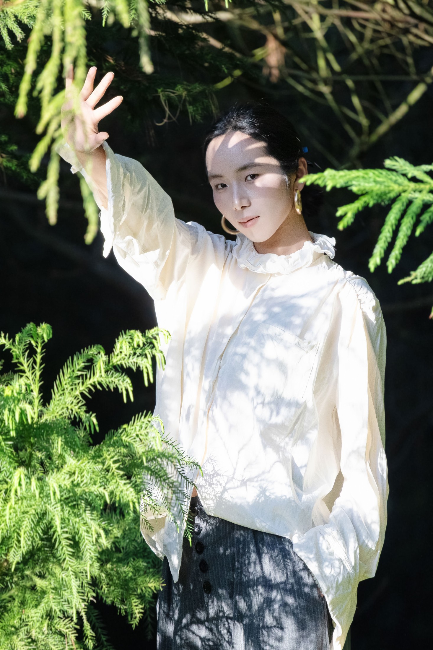 图片[8] - 《野外森林夕阳户外模特黑外套白衣黑裤美女》[24P] - 机器猫次元 - 机器猫次元