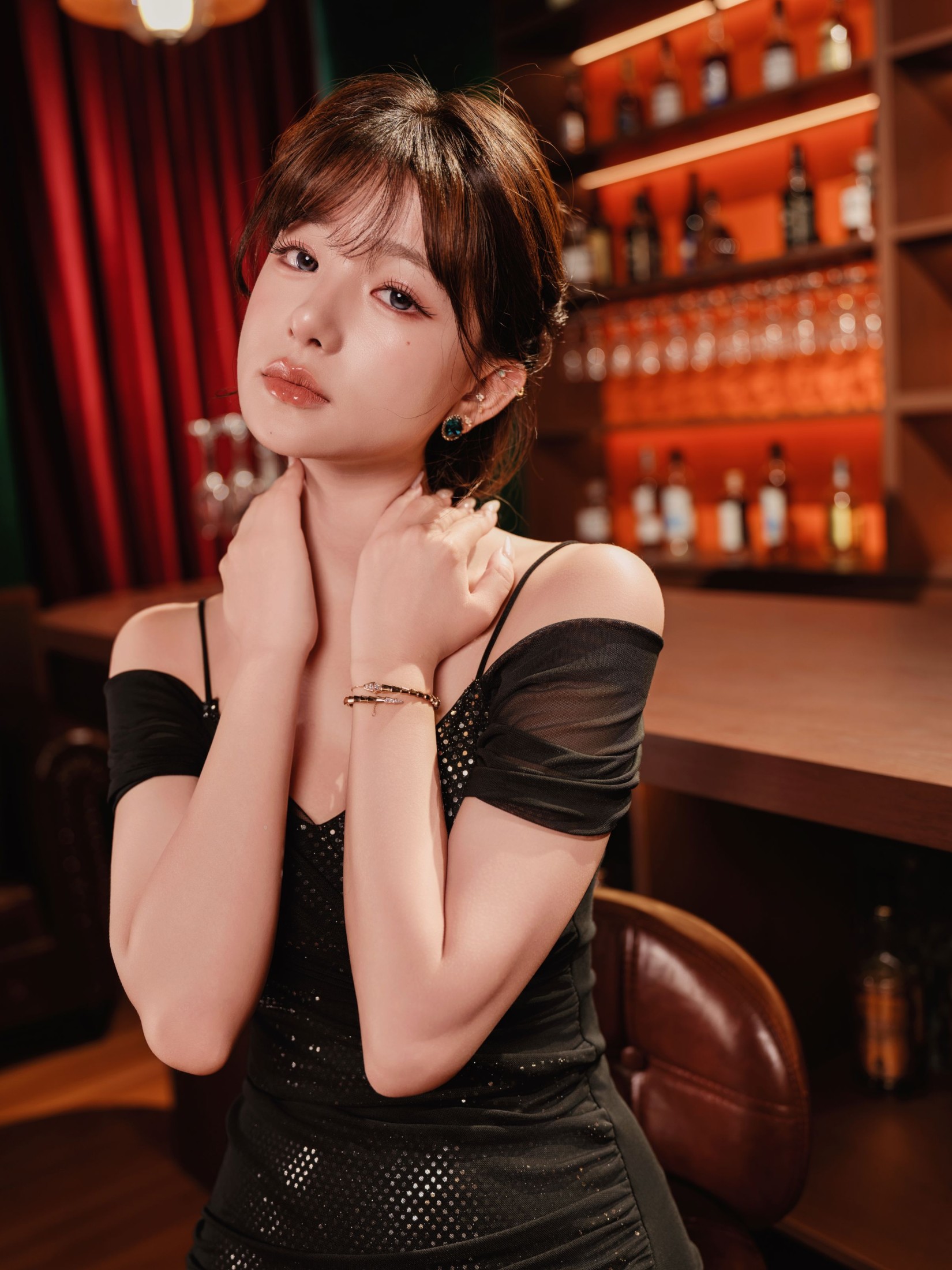 图片[2] - 《酒吧夜色》[25P] - 机器猫次元 - 机器猫次元