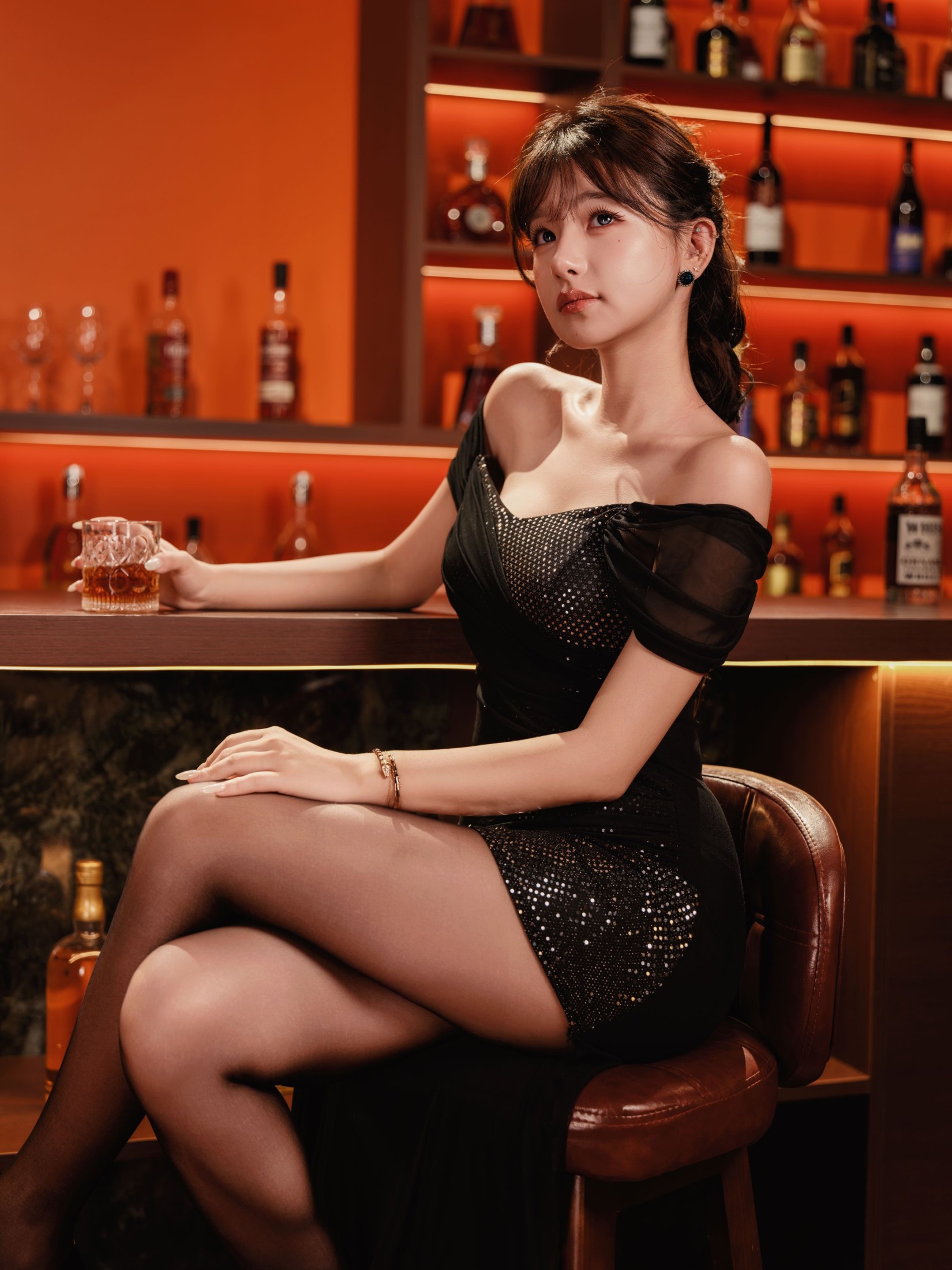 图片[8] - 《酒吧夜色》[25P] - 机器猫次元 - 机器猫次元