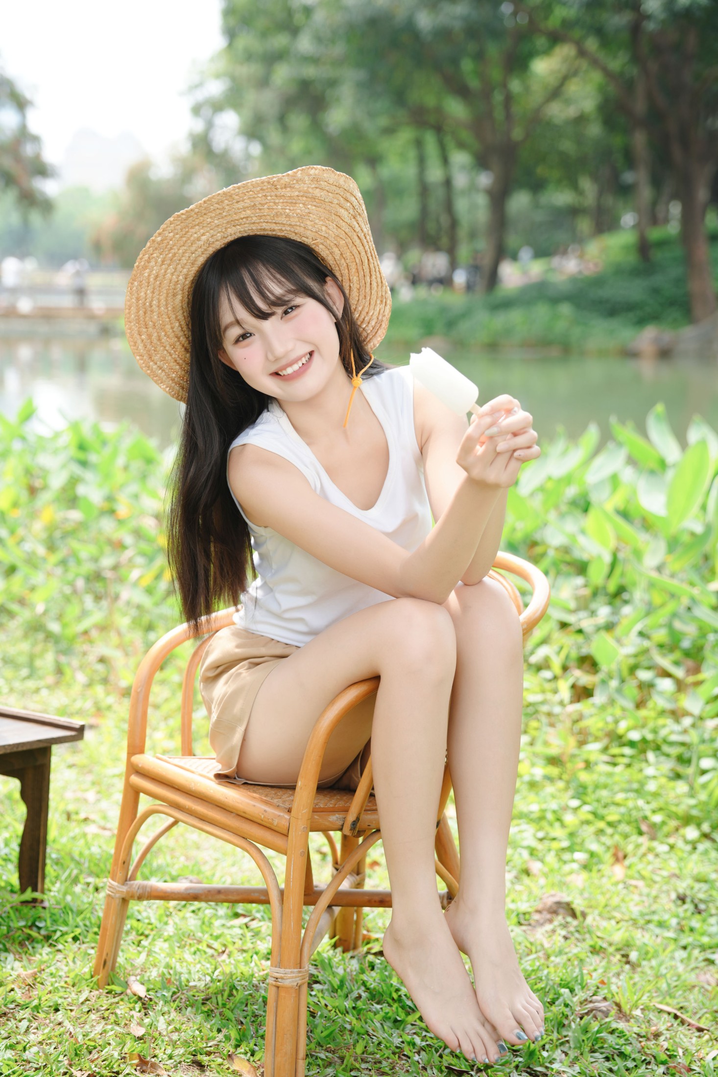 图片[1] - 《可爱草帽少女》[10P] - 机器猫次元 - 机器猫次元