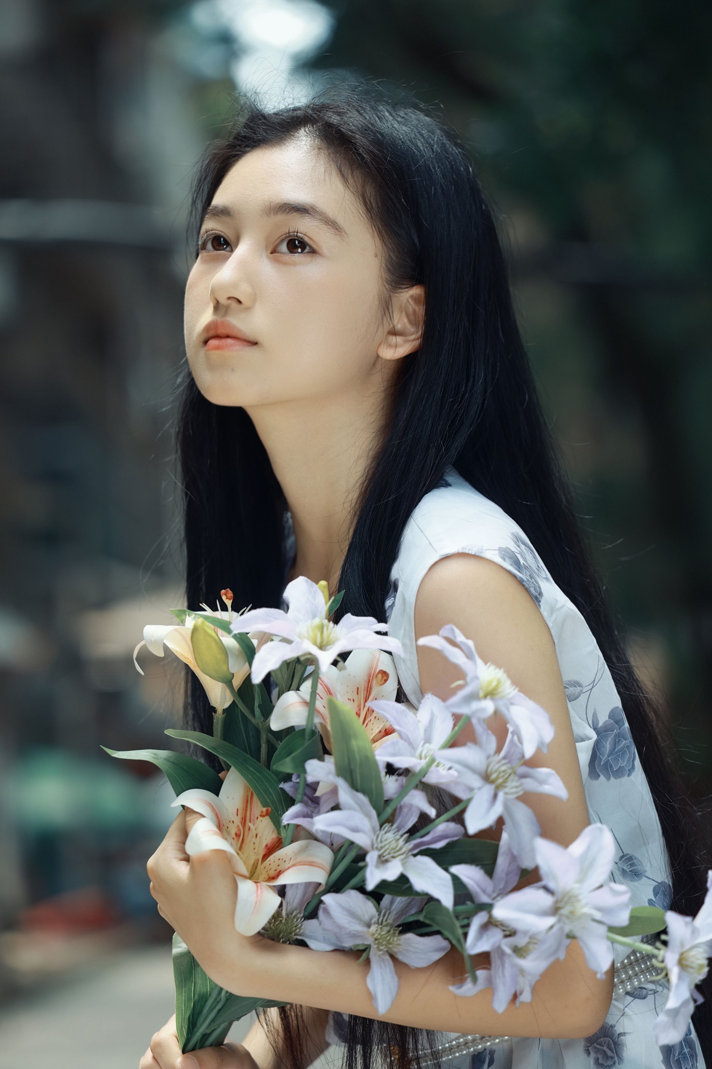 图片[1] - 《风穿过老巷子，她与花都在等夏天》[23P] - 机器猫次元 - 机器猫次元