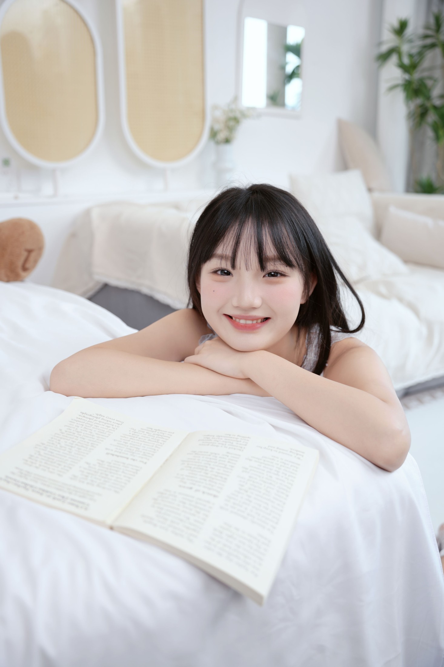 图片[1] - 《室内人像摄影》[10P] - 机器猫次元 - 机器猫次元