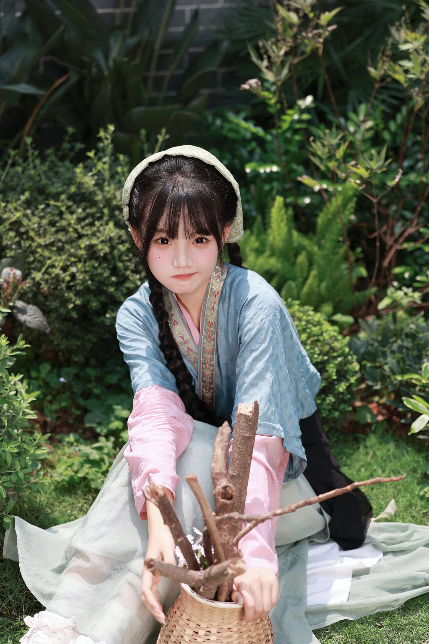 图片[4] - 《古庭院的午后，小村少女的时光》[14P] - 机器猫次元 - 机器猫次元