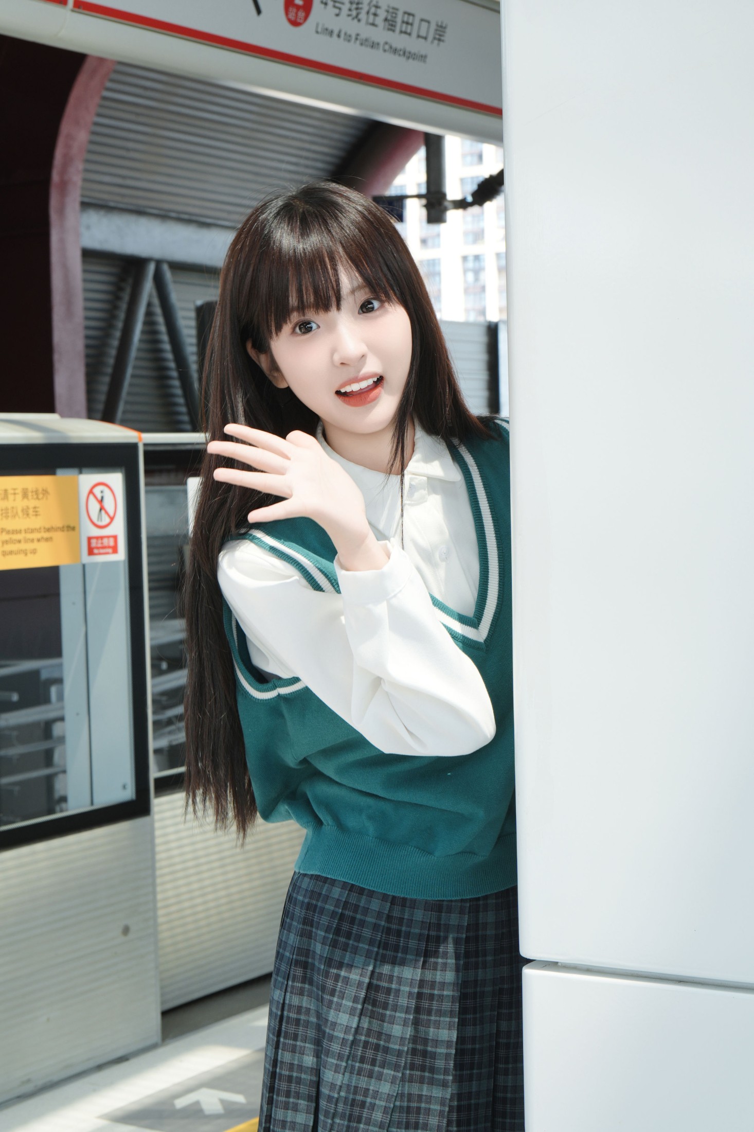 图片[4] - 《地铁少女》[12P] - 机器猫次元 - 机器猫次元