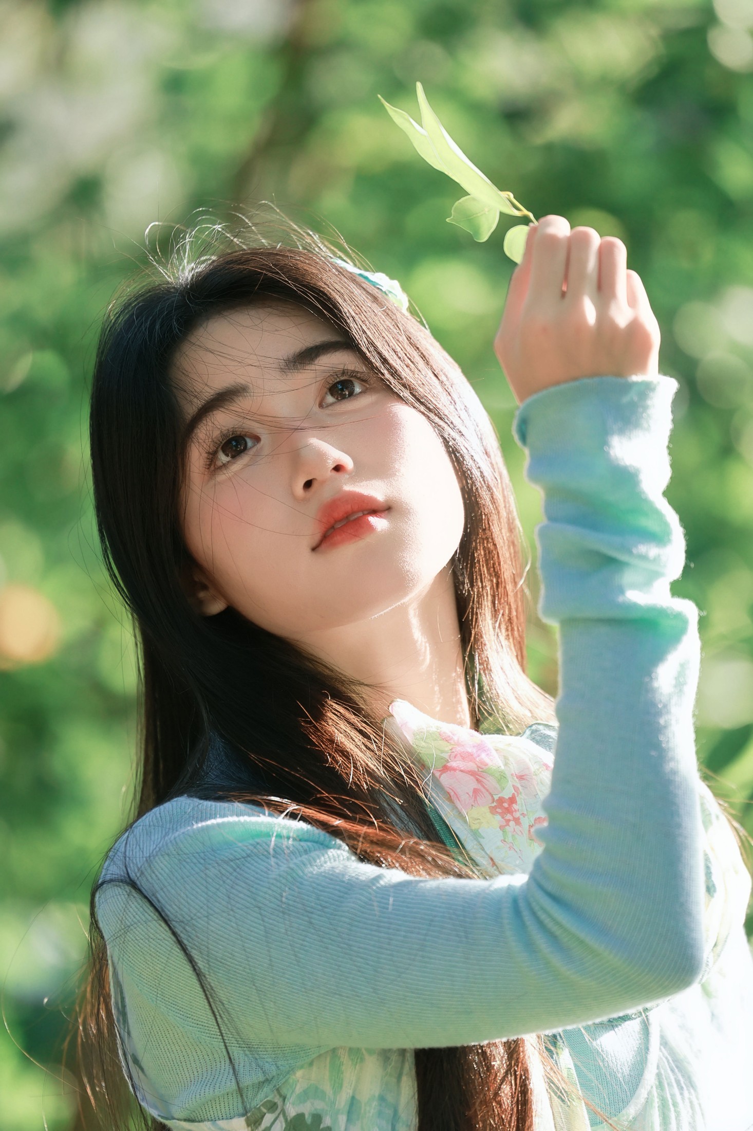 图片[5] - 《春风穿过发梢，也穿过这片绿意与花香》[12P] - 机器猫次元 - 机器猫次元