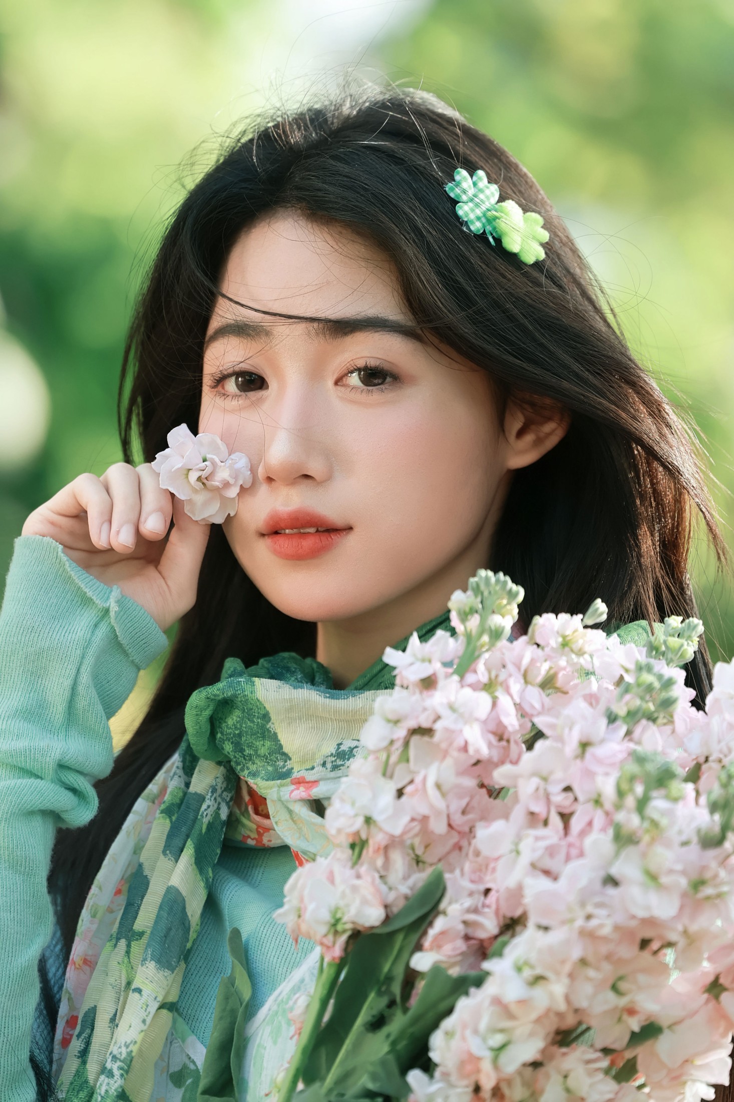 图片[2] - 《春风穿过发梢，也穿过这片绿意与花香》[12P] - 机器猫次元 - 机器猫次元
